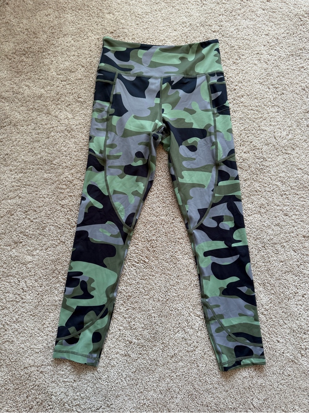 Zyia Active High-Rise Green Camo Performance Leggings